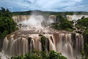 <b class=qtipBold><figcaption>Iguazu Falls, Brazil, South America</figcaption></b><br><em>© �� 2016 :: Artie | Photography ::</em> Iguazu Falls, Brazil, South America