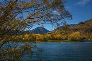 Lake Hayes and autumn colours, south island, New Zealand Lake Hayes and autumn colours, south island, New Zealand
