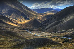 Lindis Pass, on the mountainous road through to Cromwell, south island, New Zealand Lindis Pass, on the mountainous road through to Cromwell, south island, New Zealand