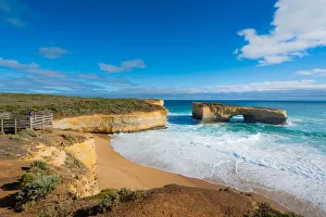The London Bridge rock formation, Great Ocean Road, Victoria, Australia The London Bridge rock formation, Great Ocean Road, Victoria, Australia