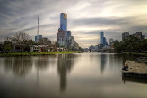 Images Dated 31st August 2014: Melbourne Yarra river and city skyline at sunset