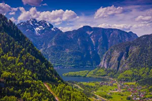Mountain scenery in the Austrian Alps near Hallstatt Mountain scenery in the Austrian Alps near Hallstatt