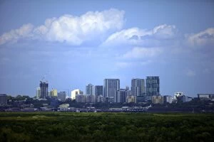 Images Dated 22nd October 2014: Skyline of Darwin city