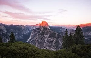 Images Dated 14th September 2014: Sunset at Glacier point, Yosemite National Park