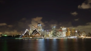 Images Dated 25th August 2014: Sydney city view at night