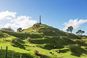 Sunny Collection: One tree hill famous landmark, Auckland, New Zealand