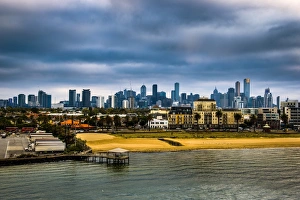 Images Dated 6th March 2016: View from the coast to Melbourne Skyline