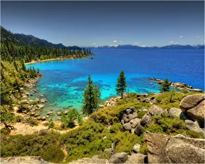Images Dated 4th June 2012: View to Lake Tahoe, California and Nevada state border area, USA