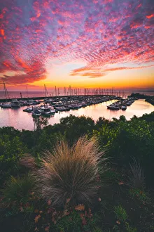 <b class=qtipBold><figcaption>Yacht Marina</figcaption></b><br>Yacht Marina at sunset with bright colours in the sky, Phillip Island, Victoria, Australia<br><em>© Copyright Kieran Stone 2017</em> Yacht Marina