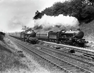 King Class 4-6-0 hauling a Taunton - Padd King Class 4-6-0 hauling a Taunton - Padd