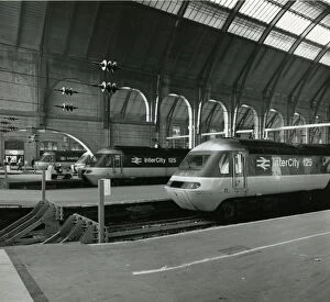 Images Dated 17th June 2014: Kings Cross station, London, British Rail, January 1988