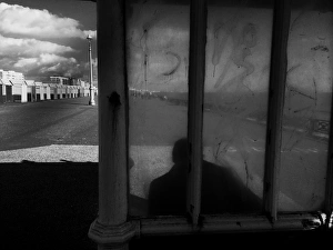 <b class=qtipBold><figcaption>2 sides to Brighton</figcaption></b><br>Brighton beach shelter.<br><em>© angelacollier2015</em> 2 sides to Brighton