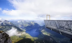5fingers viewing platform and lake Hallstattersee 5fingers viewing platform and lake Hallstattersee