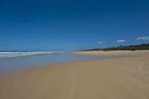 75 Mile Beach, Fraser Island, Queensland, Australia 75 Mile Beach, Fraser Island, Queensland, Australia