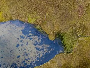 Aerial Views Gallery: Aerial view-Water Creek with Tussocks or Hummocks, Iceland