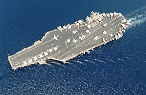 Images Dated 3rd September 2005: Aircraft carrier USS George Washington and Carrier Air Wing Seven