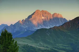 Alpenglow on Monte Civetta, Dolomites Alpenglow on Monte Civetta, Dolomites