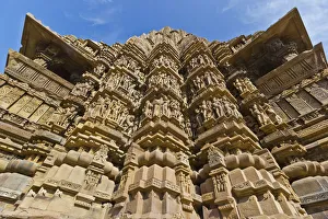 Artistic sculptures of Khajuraho Temples, Chhatarpur District, Madhya Pradesh, India Artistic sculptures of Khajuraho Temples, Chhatarpur District, Madhya Pradesh, India
