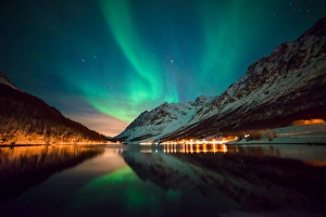 <b class=qtipBold><figcaption>Aurora Borealis, Norway</figcaption></b><br>Northern Lights in Norway<br><em>© 2016 Goh Hak Liang</em> Aurora Borealis, Norway