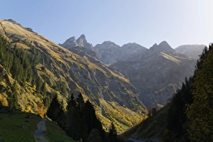 Bacherloch canyon near Einoedsbach with Maedelegabel mountain, community of Oberstdorf Bacherloch canyon near Einoedsbach with Maedelegabel mountain, community of Oberstdorf