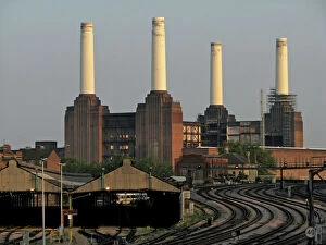 Images Dated 21st May 2008: Battersea Power Station, London