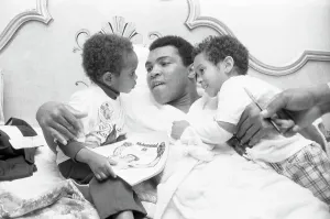Muhammed Ali with Dave Chappelle and Brother, 1976 Print