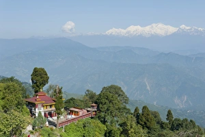 Bhutia Busty Gompa, Buddhist monastery, snow-covered Mt Kangchenjunga at the back, Darjeeling, Western Himalayas Bhutia Busty Gompa, Buddhist monastery, snow-covered Mt Kangchenjunga at the back, Darjeeling, Western Himalayas