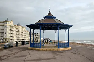 Images Dated 3rd January 2016: Bognor bandstand
