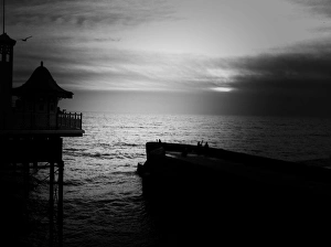 <b class=qtipBold><figcaption>Brighton</figcaption></b><br>Brighton pier and beach.<br><em>© angelacollier2015</em> Brighton