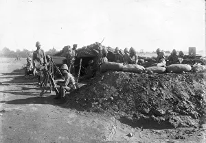 <b class=qtipBold><figcaption>British Army Post</figcaption></b><br>circa 1900: An entrenched British army post at Frayers Farm, Modder River. (Photo by Reinhold Thiele/Thiele/Getty Images) British Army Post