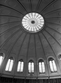 <b class=qtipBold><figcaption>British Library Reading Room</figcaption></b><br>A section of the newly-painted dome of the Reading Room of the British Library, 6th May 1952. The dome has been finished in cream, grey and gold. (Photo by L. Blandford/Topical Press Agency/Hulton Archive/Getty Images)<br><em>© 2003 Getty Images</em> British Library Reading Room