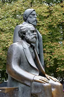Images Dated 14th August 2014: Bronze statues of Karl Marx and Friedrich Engels, Marx-Engels-Forum, Berlin, Germany