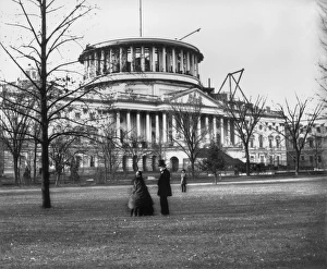 <b class=qtipBold><figcaption>US Capitol</figcaption></b><br>1859: The Capitol Building in Washington, DC, seat of the United States Congress, at the time of the construction of its dome. (Photo by William England/London Stereoscopic Company/Getty Images)<br><em>© This content is subject to copyright.</em> US Capitol