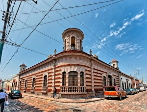 Casa de los Ladrillos (The Brick House) - Queretaro, Mexico Casa de los Ladrillos (The Brick House) - Queretaro, Mexico