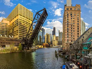 Chicago skyline from Kinzie street bridge Chicago skyline from Kinzie street bridge