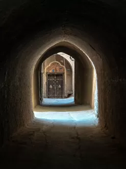 Persia Collection: Covered alley in Yazd old town, Iran