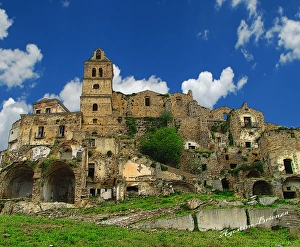 Craco - Il Paese Fantasma Craco - Il Paese Fantasma