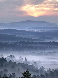 To dawn between the valleys of the mountains with hazes and fogs To dawn between the valleys of the mountains with hazes and fogs