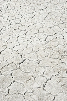 Desiccation cracks, pattern, of a dried up salt lake, Putre, Arica and Parinacota Region Desiccation cracks, pattern, of a dried up salt lake, Putre, Arica and Parinacota Region