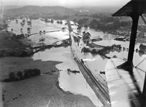 <b class=qtipBold><figcaption>Devon Floods</figcaption></b><br>Flooding in a South Devon river valley. Devon Floods