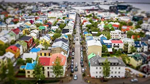 <b class=qtipBold><figcaption>Downtown Reykjavik</figcaption></b><br>Bird's eye view of colorful downtown Reykjavik from the top of HallgrAmskirkja church.<br><em>© Copyright 2015 Xiaoyu Yu</em> Downtown Reykjavik