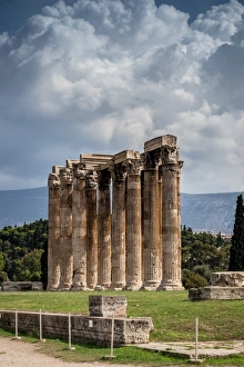 Elevated view of the Temple of Olympian Zeus colossal ruined temple in central Athens Elevated view of the Temple of Olympian Zeus colossal ruined temple in central Athens