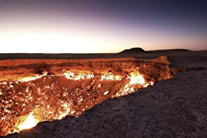Fire crater, gas crater, Door to Hell Darvaza crater, Derweze or Darvaza, Karakum Desert Fire crater, gas crater, Door to Hell Darvaza crater, Derweze or Darvaza, Karakum Desert