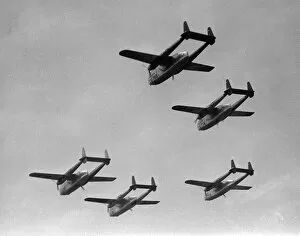 World War II (1939-1945) Gallery: Flying boxcars in formation