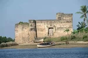Ruins of Kilwa Kisiwani and Ruins of Songo Mnara Collection: Gerezani Fort