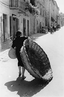 Rear View Collection: Giant Basket
