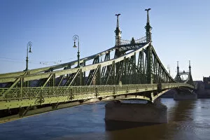 Rivers Gallery: The grand Iron Bridge & The River Danube