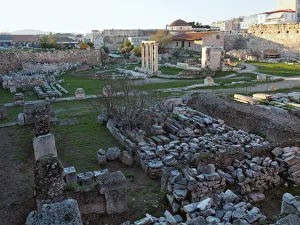 <b class=qtipBold><figcaption>Hadrian's Library, Athens, Greece</figcaption></b><br>View of Hadrian's Library on the North side of the Acropolis of Athens, Greece. Built by Roman Emperor Hadrian in AD 132 in a typical Roman Forum architectural style.<br><em>© Federica Grassi</em> Hadrian's Library, Athens, Greece