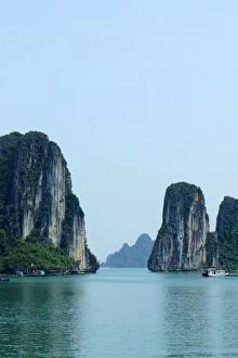 Southeast Asia Gallery: Halong Bay scenery