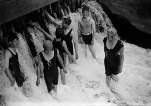 Fine Art Storehouse Print: Mill Weir Heatwave Scene 1926